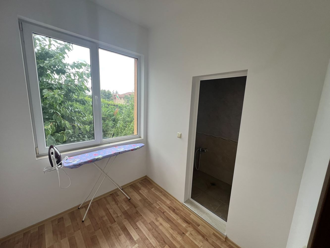 Detached Two-Storey House in Kabлeshkovo – Fully Furnished and Ready to Move In