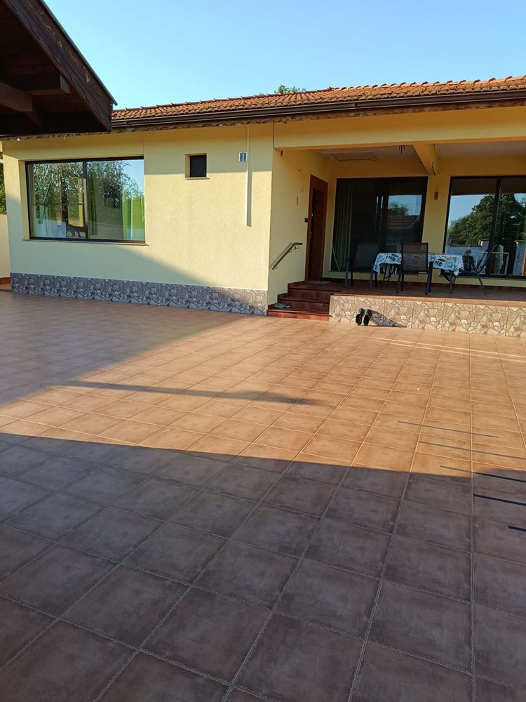 Single-storey house with a beautiful garden at the foothills of the Strandzha Mountains – comfort, tranquility and a ready home in the village of Fakia