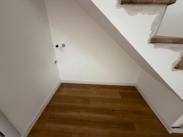 Three-storey terraced house in Banevo – modern construction, yard and two parking spaces
