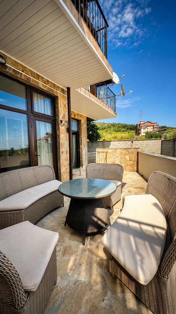 Luxury two-storey house with panoramic sea view above Sunny Beach – space, tranquility and life by the sea