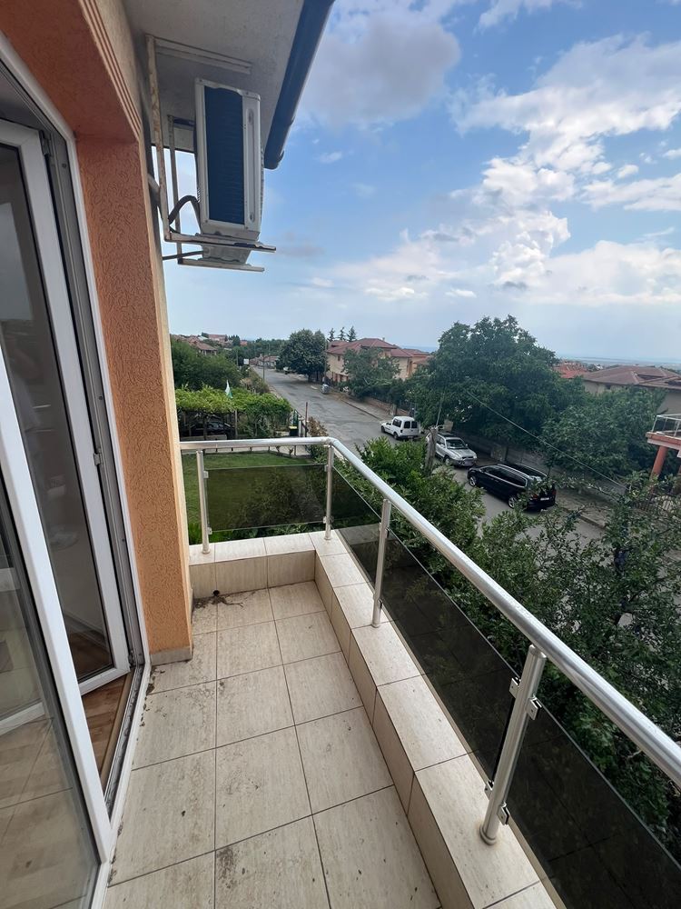 Detached Two-Storey House in Kabлeshkovo – Fully Furnished and Ready to Move In