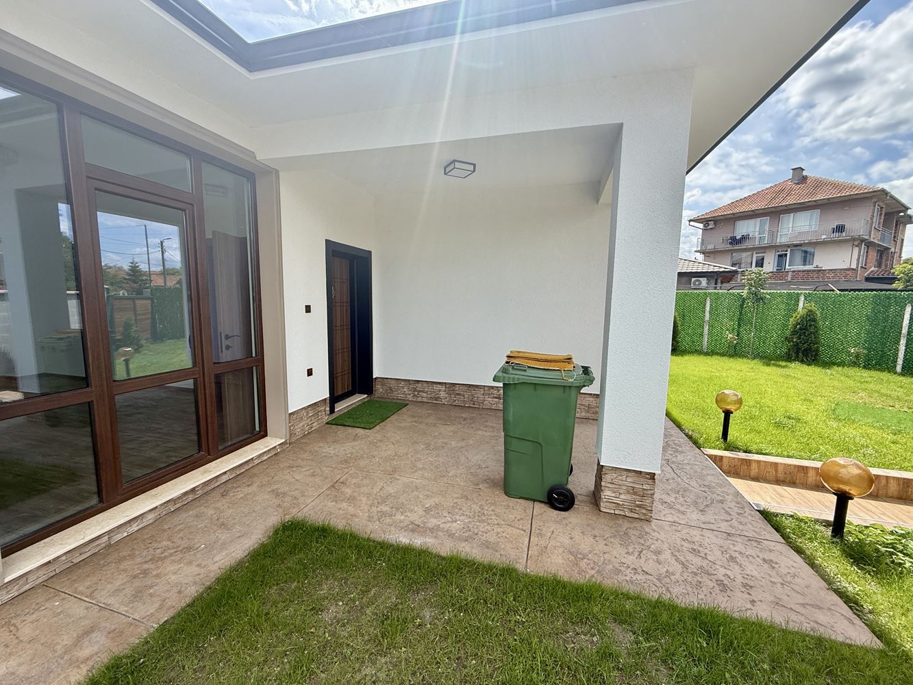 New Single-Storey House with Three Bedrooms and Private Garden – Comfort, Peace, and Quality near Sunny Beach