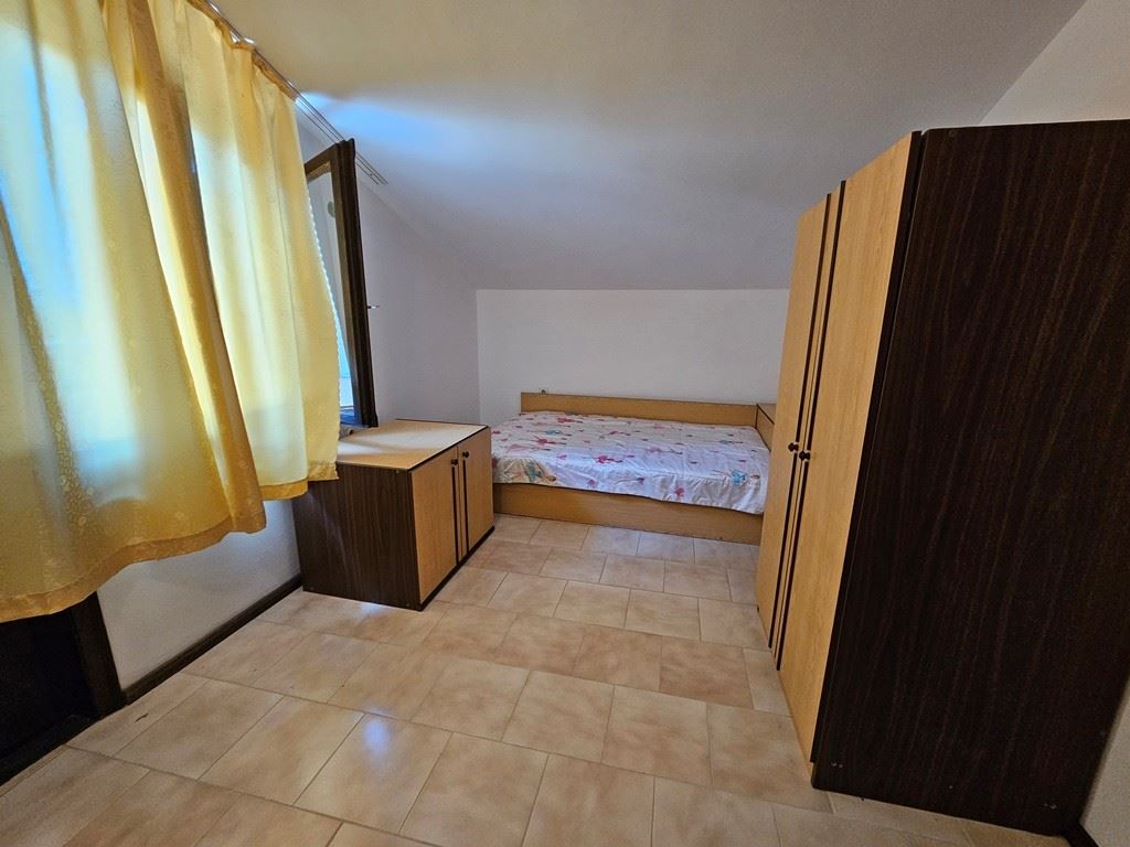 Spacious Detached House with Panoramic Views in Kosharitsa