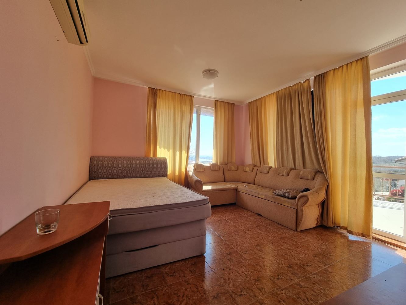 Luxury house with swimming pool and sea panorama in Sveti Vlas – only 1 km from the beach