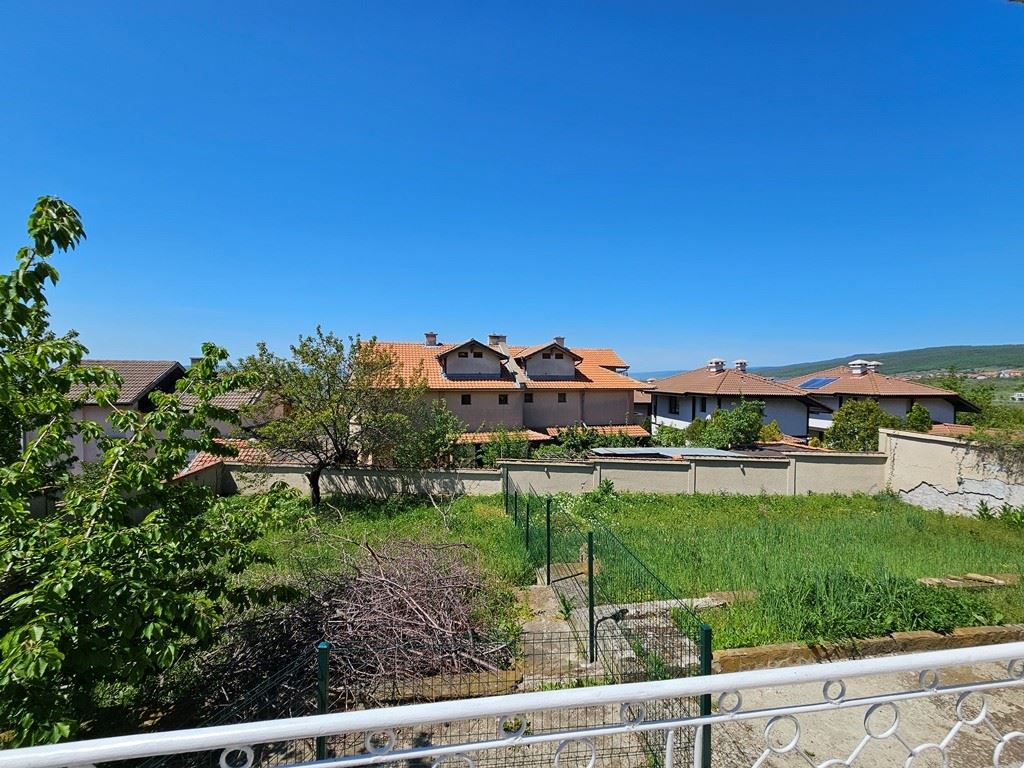 Spacious Detached House with Panoramic Views in Kosharitsa