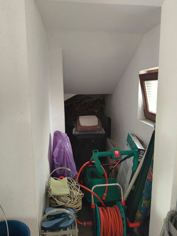 Spacious three-storey single-family house in the center of Ravda – comfort, prestige, and complete independence