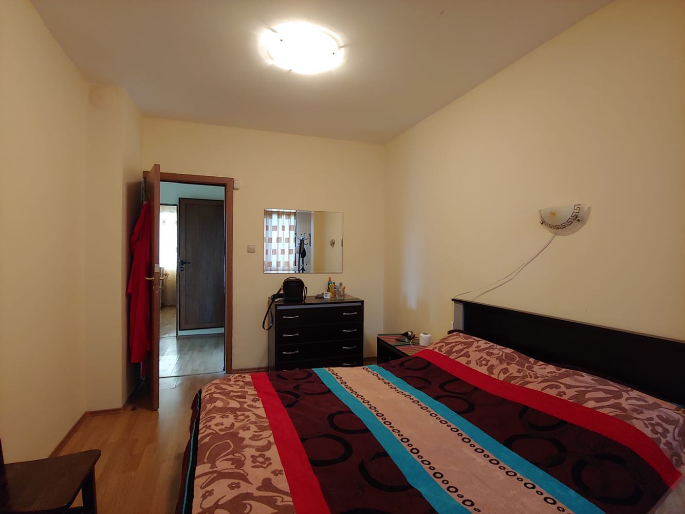 Spacious Two-Storey House with a Huge Garden, Fireplace, Sauna and Jacuzzi in Drachevo Village