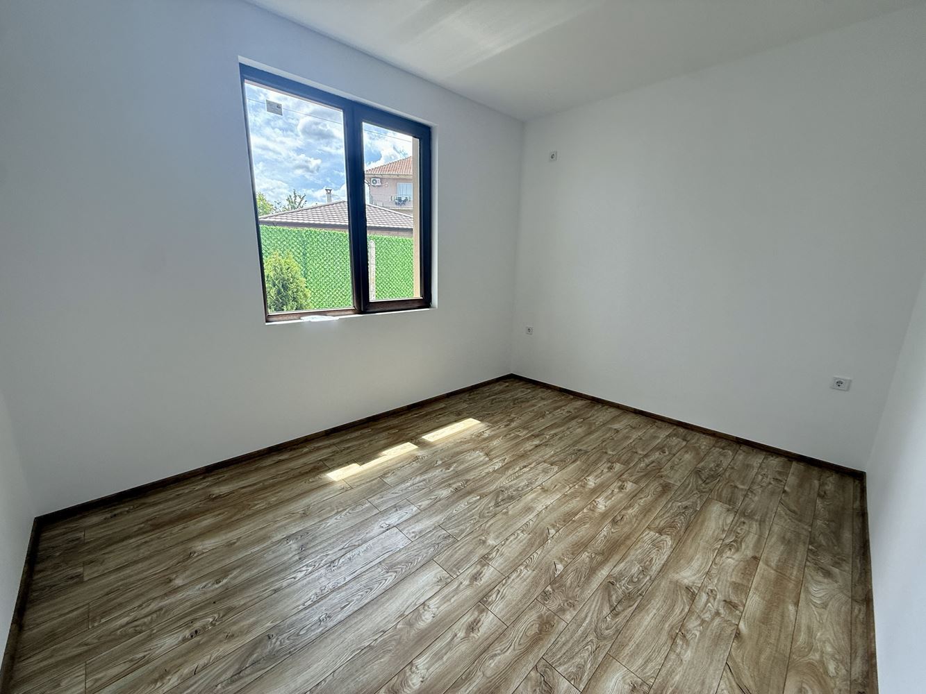 New Single-Storey House with Three Bedrooms and Private Garden – Comfort, Peace, and Quality near Sunny Beach
