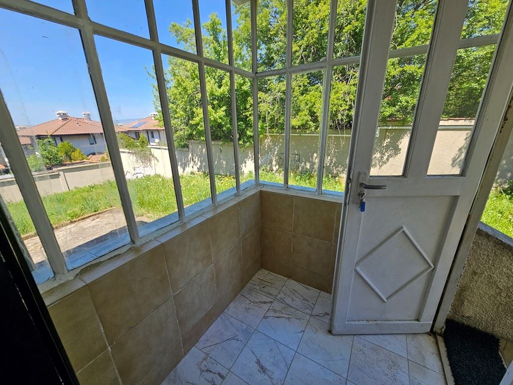 Spacious Detached House with Panoramic Views in Kosharitsa