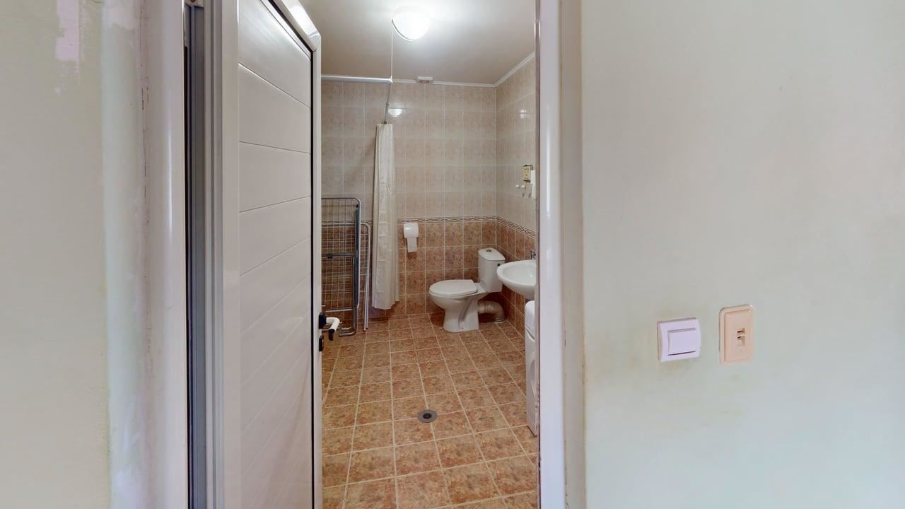 Two-storey house in Poroy village – peace, space and comfort near the sea