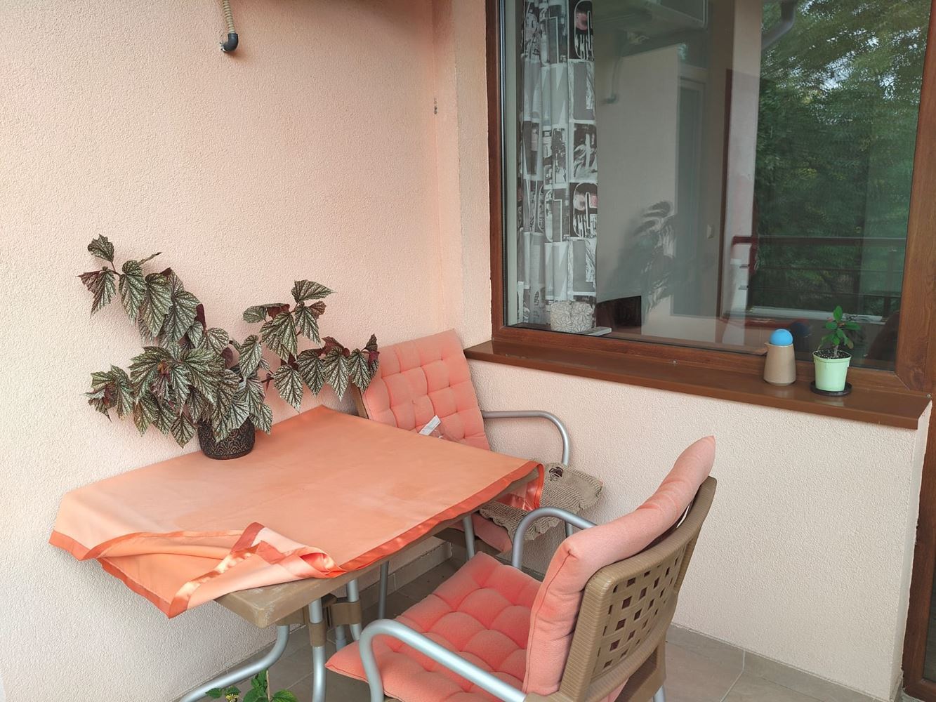 Spacious three-storey single-family house in the center of Ravda – comfort, prestige, and complete independence