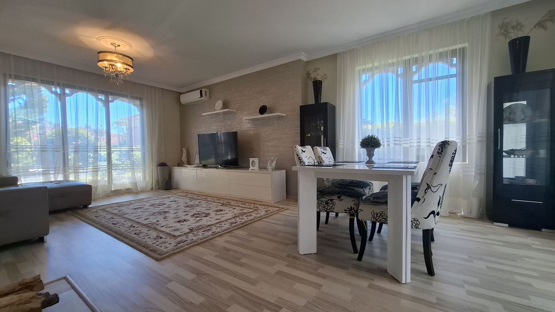 Luxury two-storey house in a prestigious complex in Pomorie