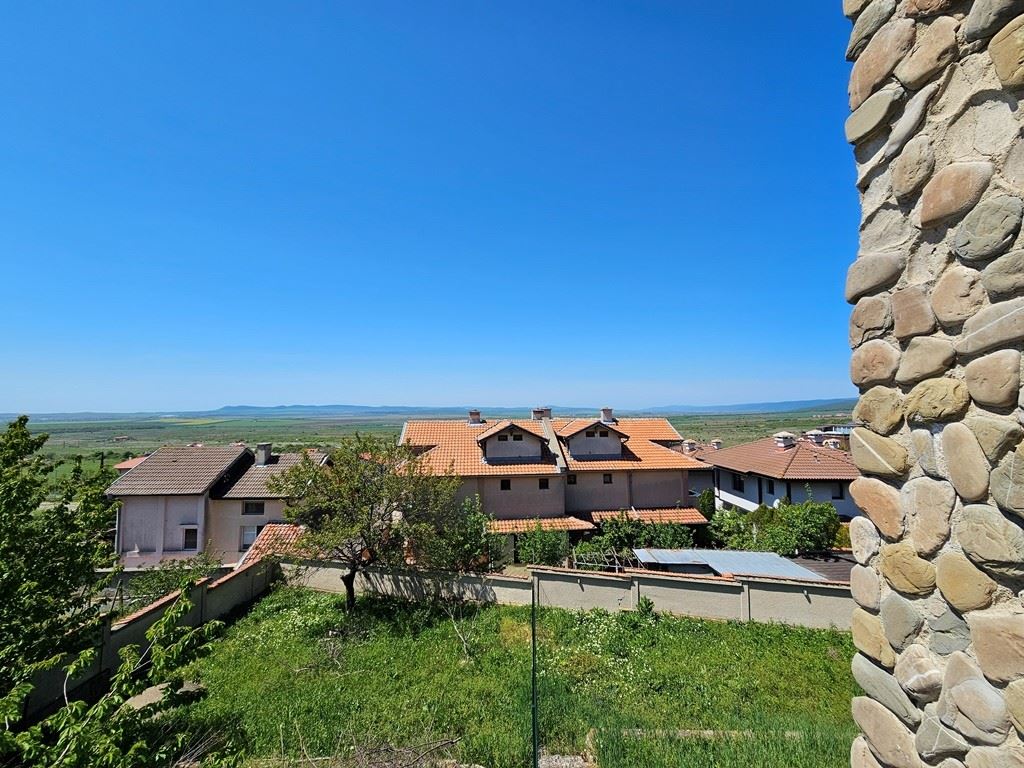 Spacious Detached House with Panoramic Views in Kosharitsa