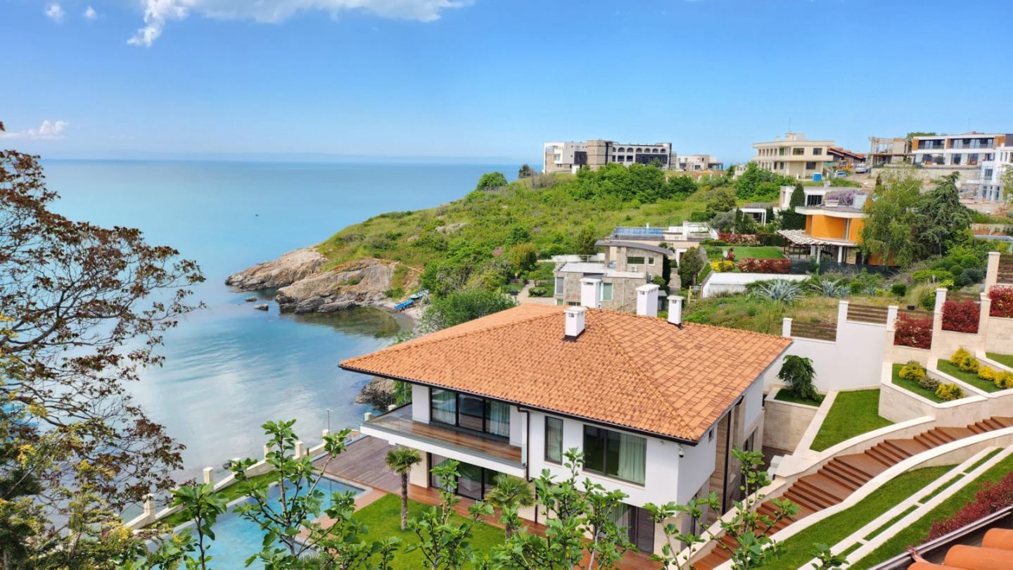 Stunning Three-Storey House on the First Sea Line in Sozopol with Panoramic Views of Paradise Bay