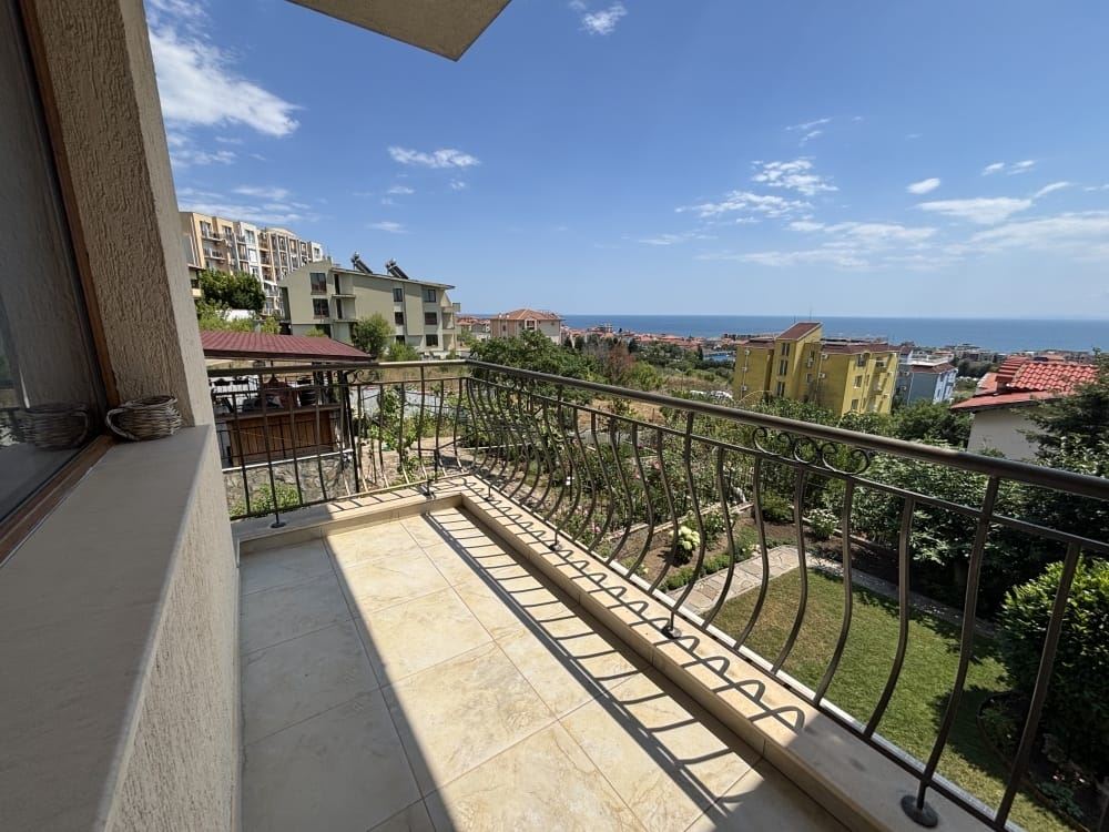 Detached House with Panoramic Sea View and Private Garden in Sveti Vlas