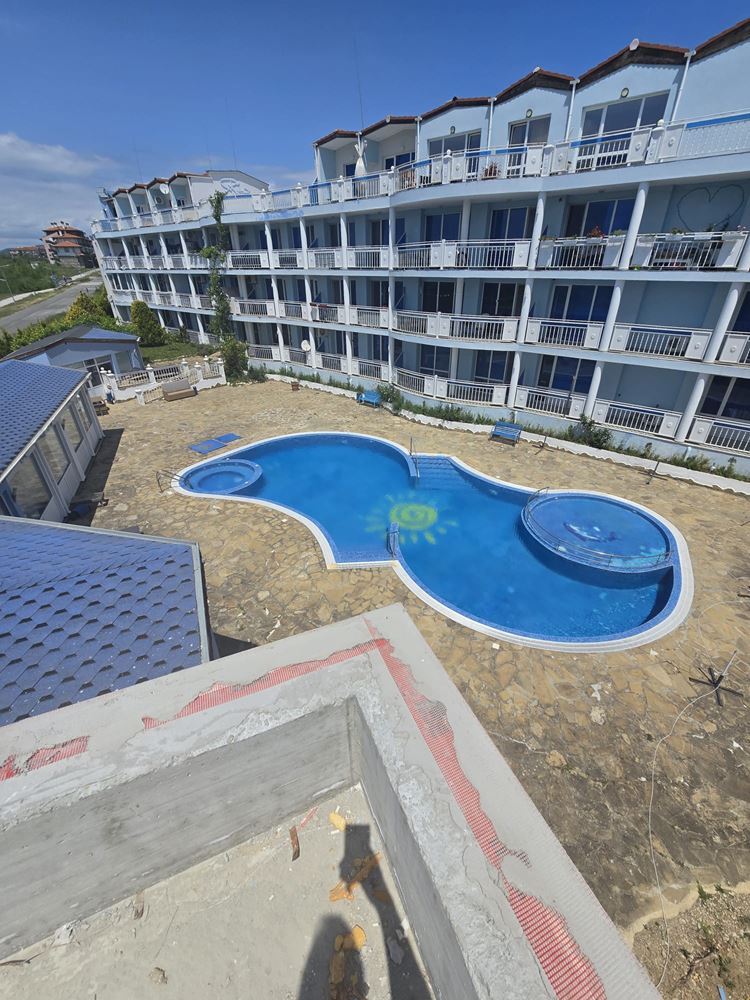 Luxury spacious house with panoramic terraces and a private garden in a modern complex near the sea