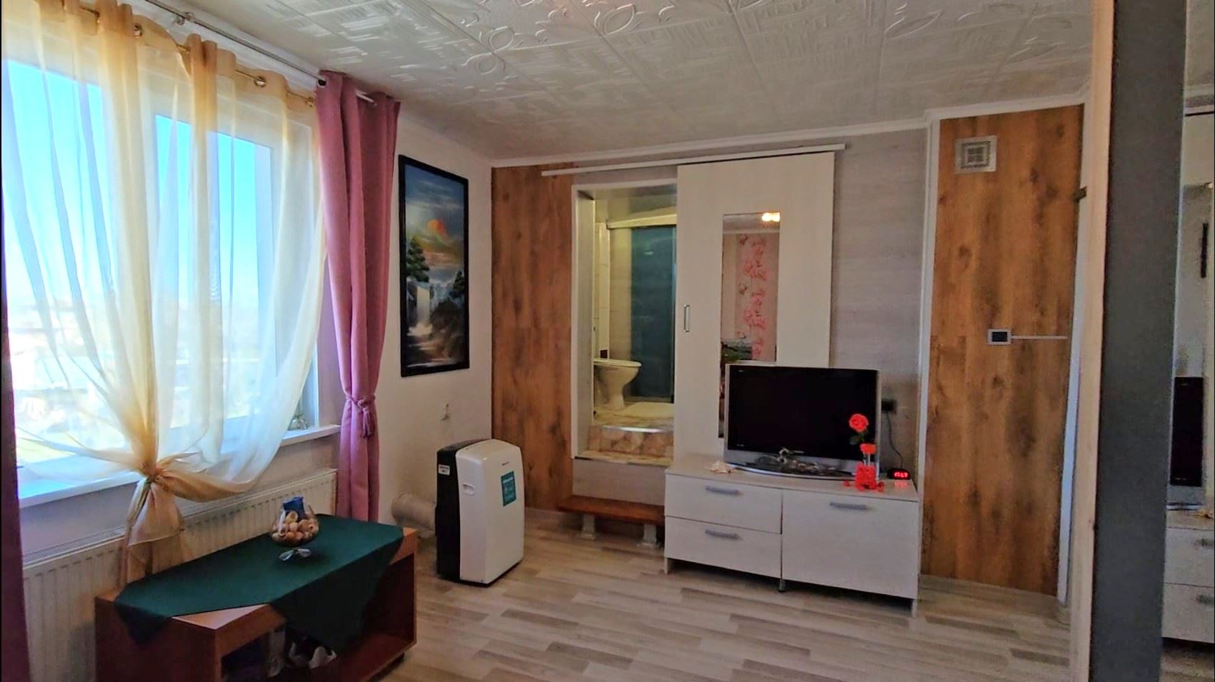 Excellent single-story house with pool and spacious yard in Dyulevo village