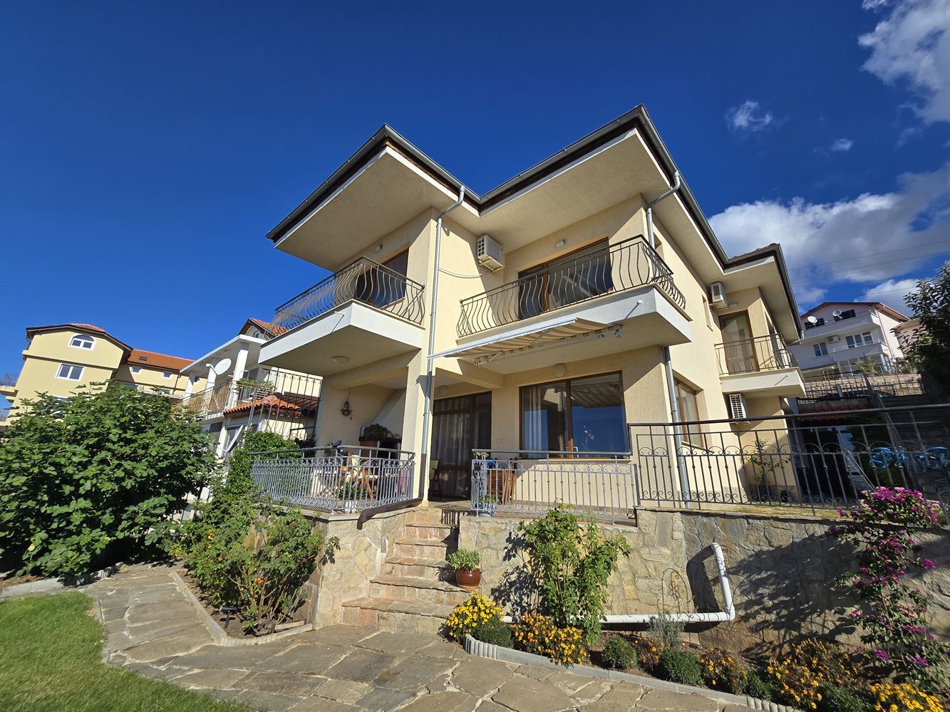 Detached House with Panoramic Sea View and Private Garden in Sveti Vlas