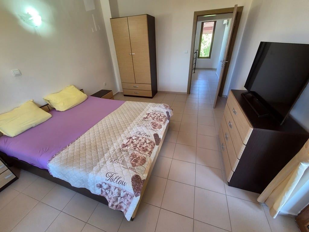 Spacious townhouse in a boutique gated complex – fully furnished, close to the sea and with low running costs