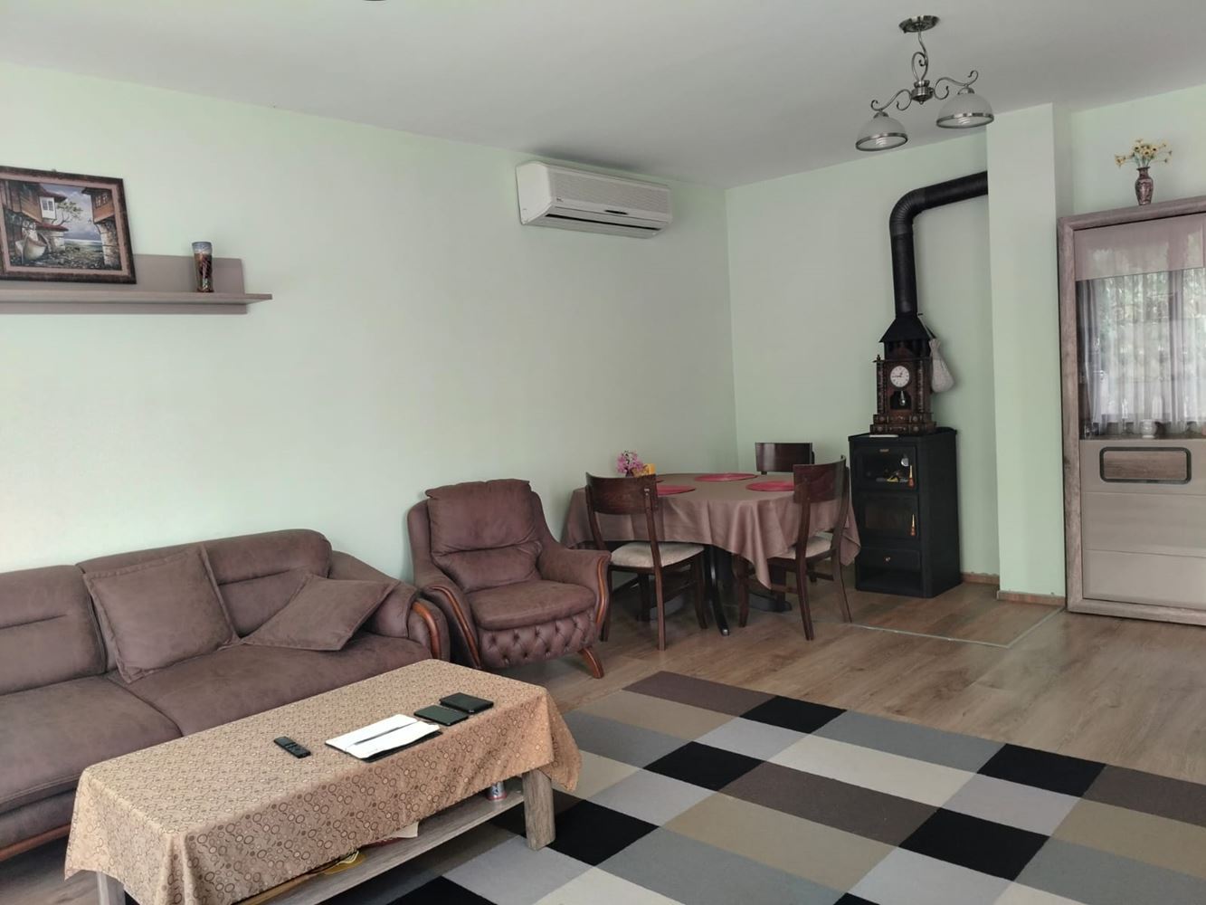 Spacious three-storey single-family house in the center of Ravda – comfort, prestige, and complete independence