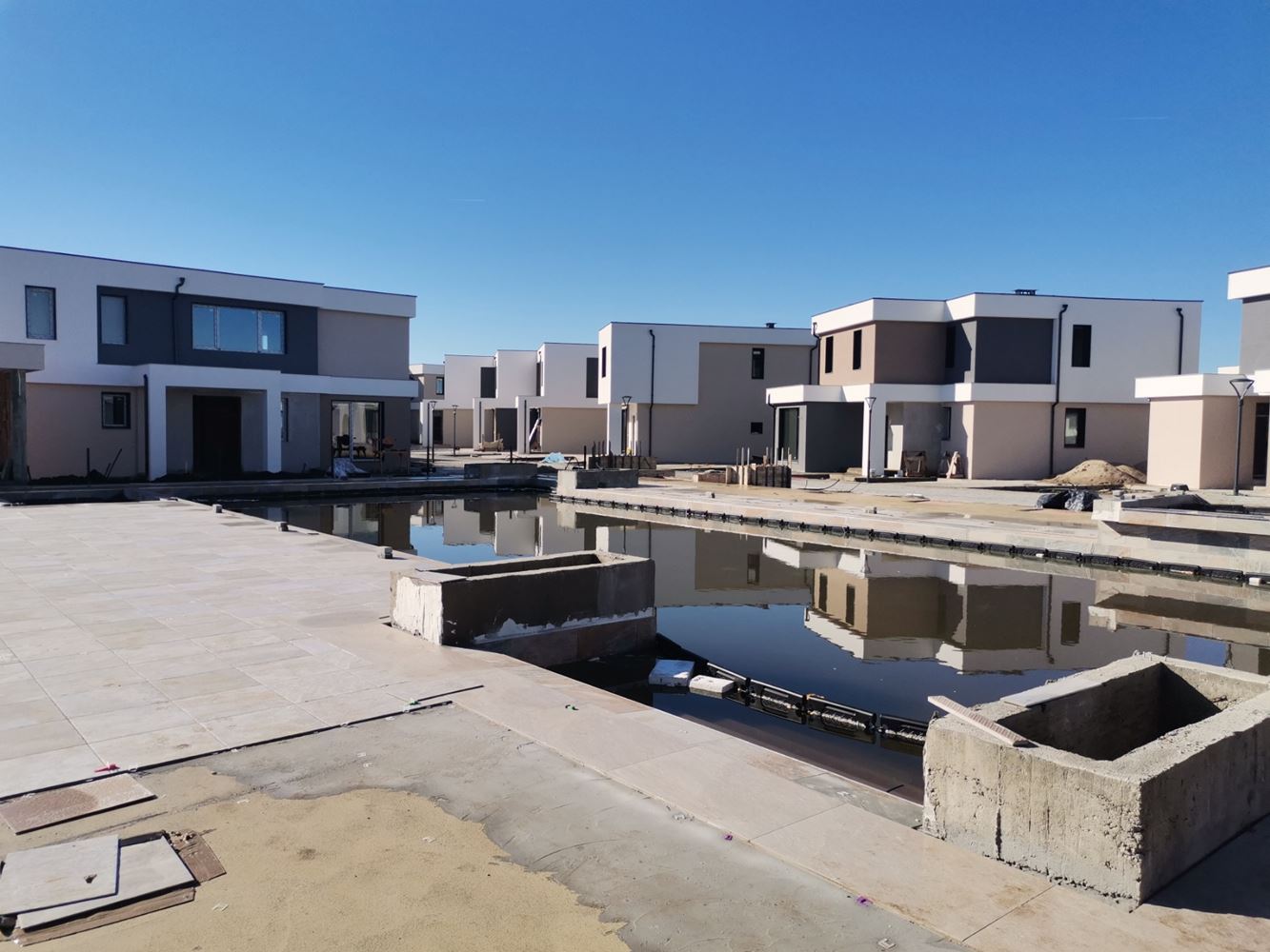 Modern two-storey house in a gated complex between Pomorie and Sarafovo – comfort, security and year-round living