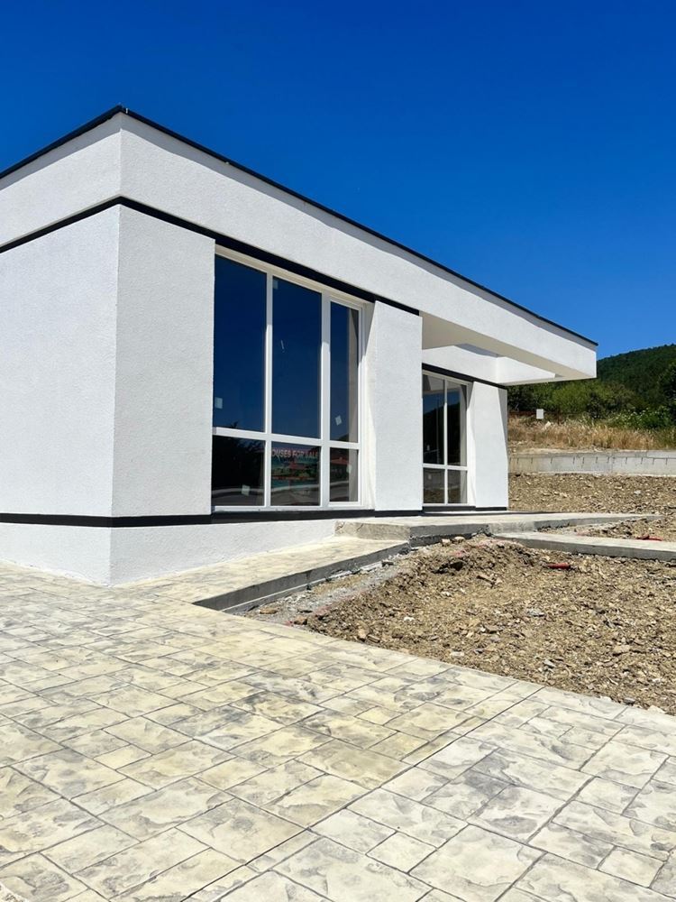 Ready-to-Move-In One-Storey House with Spacious Yard and Sea Panorama in Sveti Vlas – No Maintenance Fee