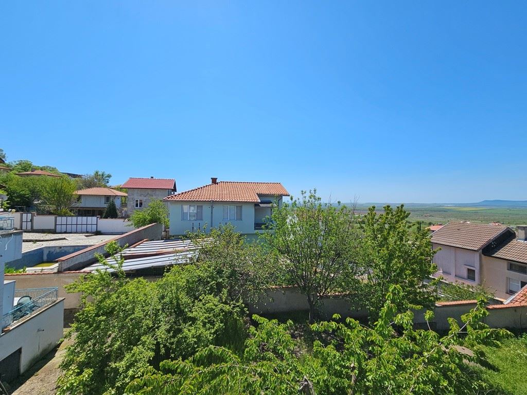 Spacious Detached House with Panoramic Views in Kosharitsa