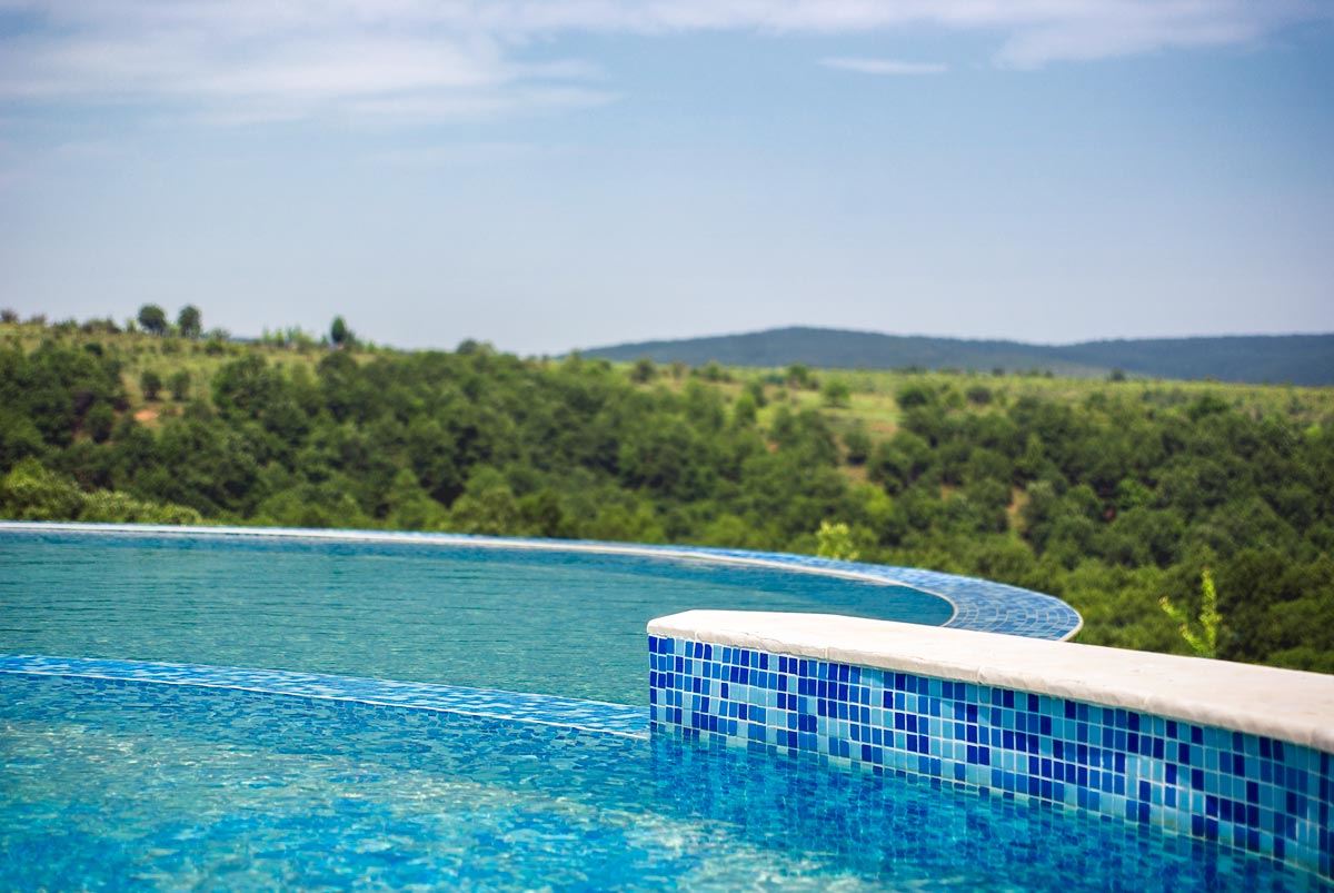 Spacious Single-Storey House with Panoramic Views in an Eco-Complex on the Balkan Mountains