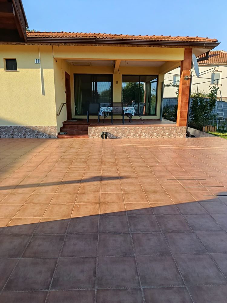 Single-storey house with a beautiful garden at the foothills of the Strandzha Mountains – comfort, tranquility and a ready home in the village of Fakia