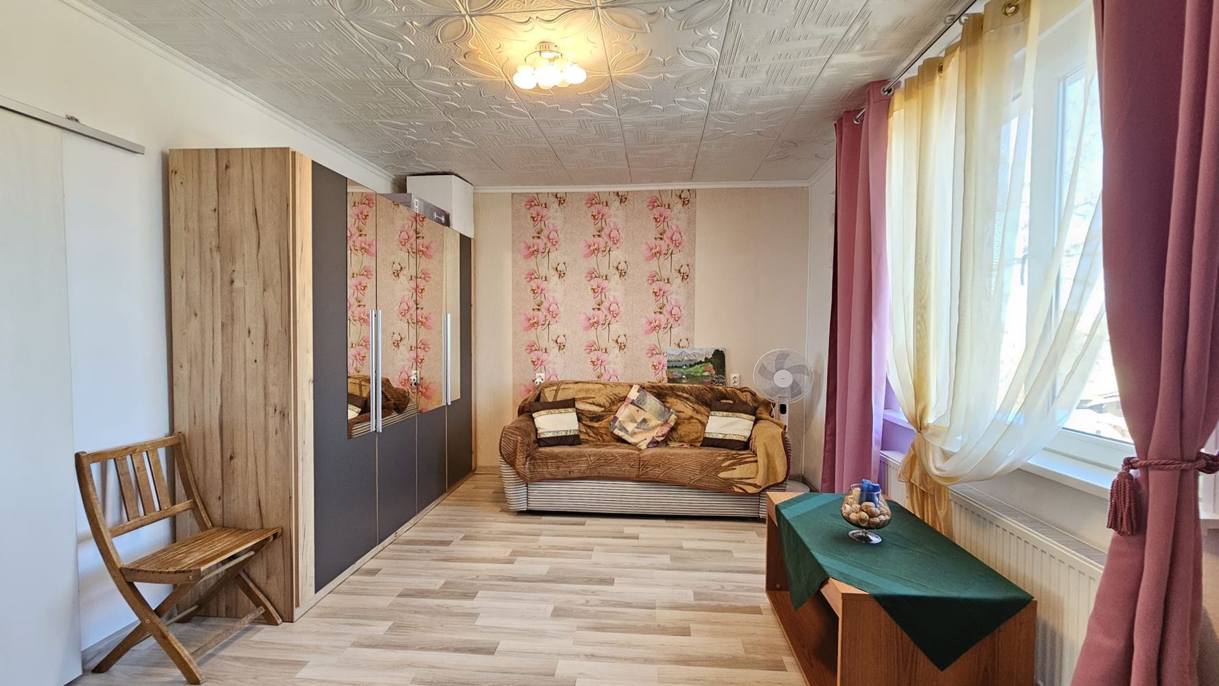 Excellent single-story house with pool and spacious yard in Dyulevo village