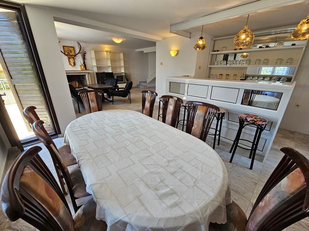 Spacious Detached House with Panoramic Views in Kosharitsa