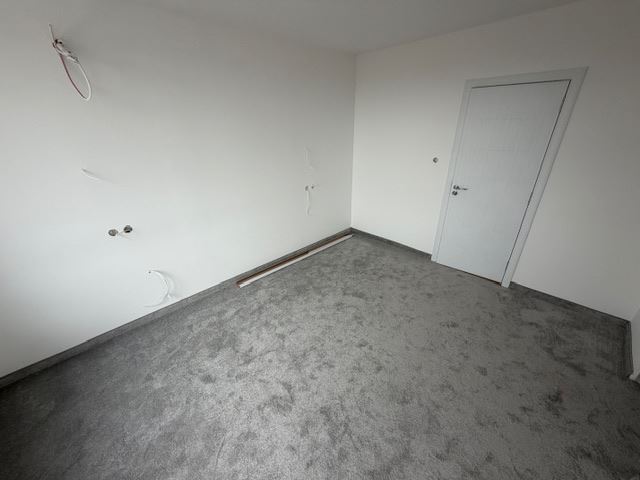 Three-storey terraced house in Banevo – modern construction, yard and two parking spaces