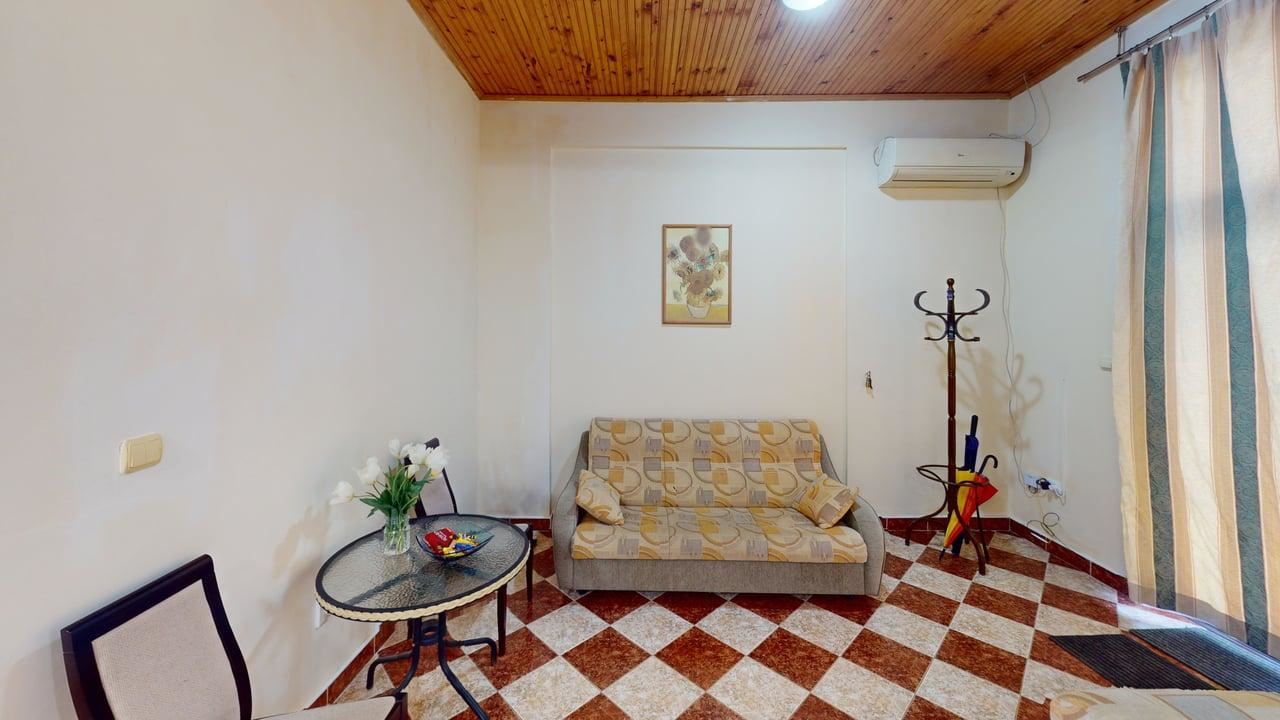 Two-storey house in Poroy village – peace, space and comfort near the sea