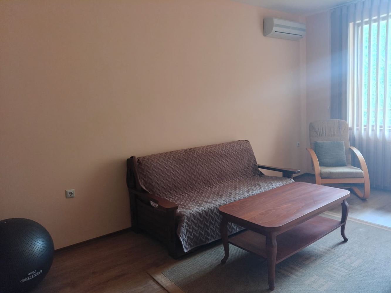 Spacious three-storey single-family house in the center of Ravda – comfort, prestige, and complete independence