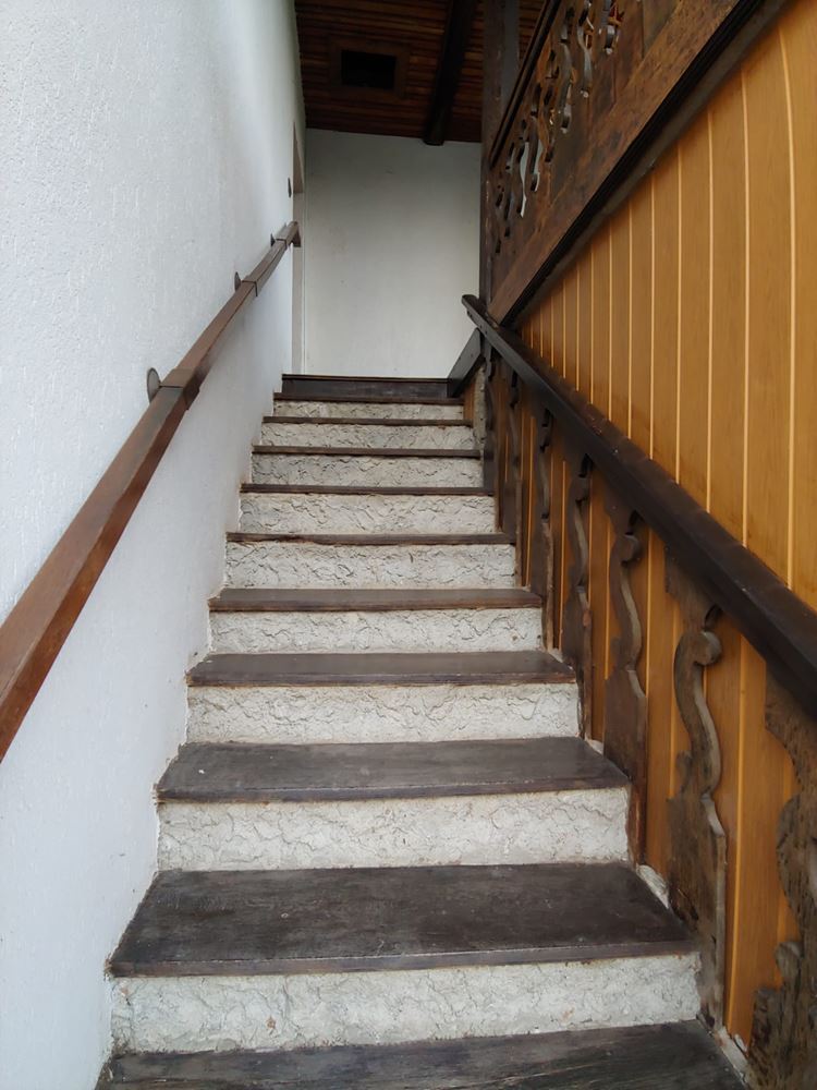 Spacious Two-Storey House with a Huge Garden, Fireplace, Sauna and Jacuzzi in Drachevo Village