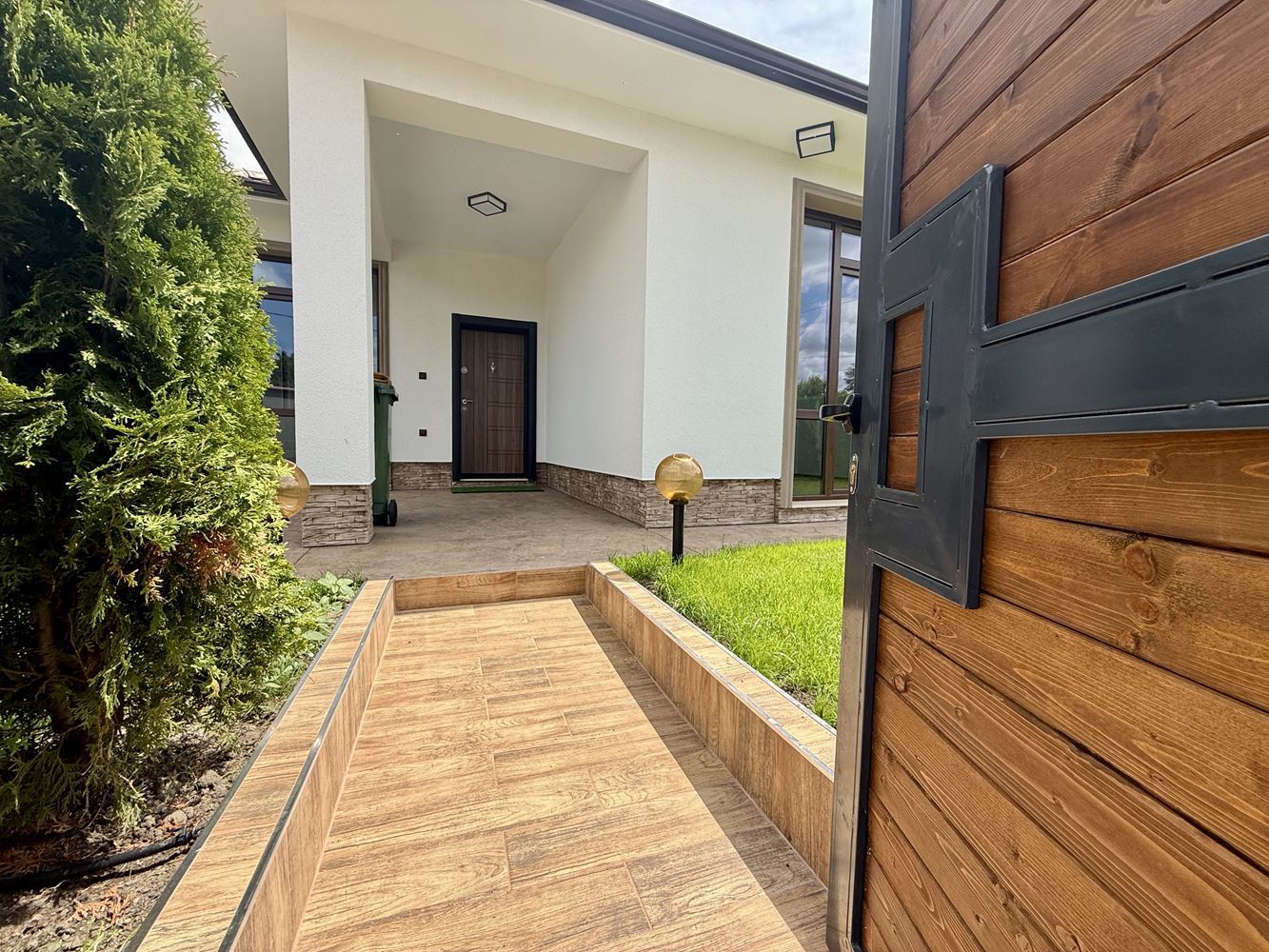 New Single-Storey House with Three Bedrooms and Private Garden – Comfort, Peace, and Quality near Sunny Beach