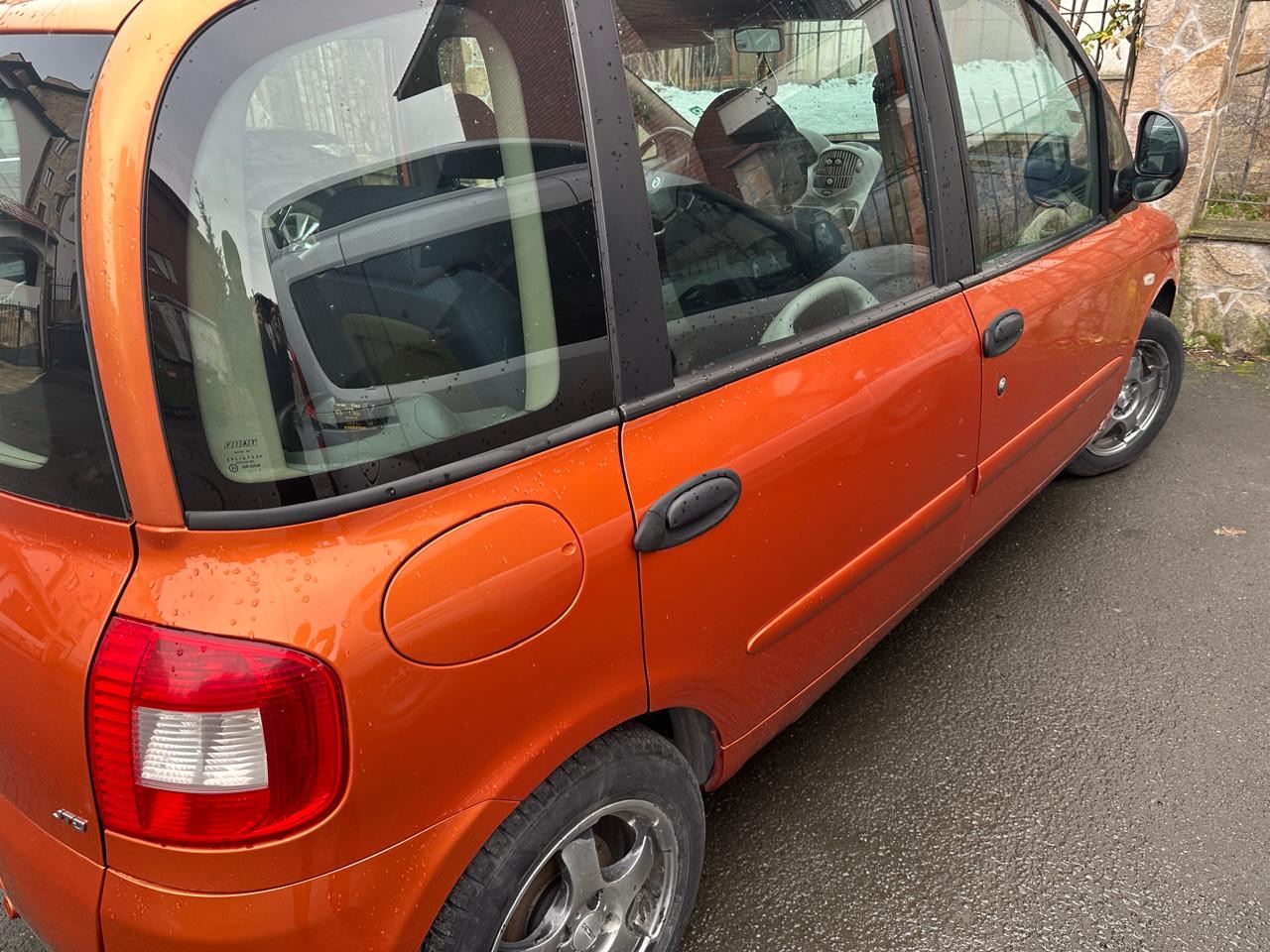 Two-storey house with a car as a gift in a secure complex in Goritsa