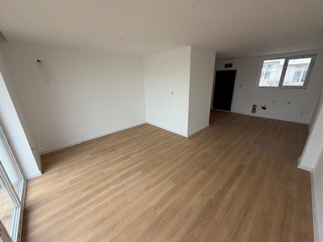 Three-storey terraced house in Banevo – modern construction, yard and two parking spaces