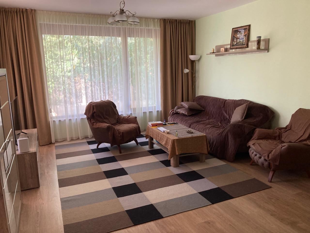 Spacious three-storey single-family house in the center of Ravda – comfort, prestige, and complete independence