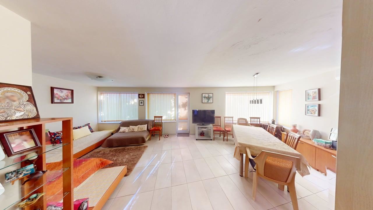 Panoramic Four-Storey House with 8 Bedrooms and Sea View in Sunny Beach – No Maintenance Fee