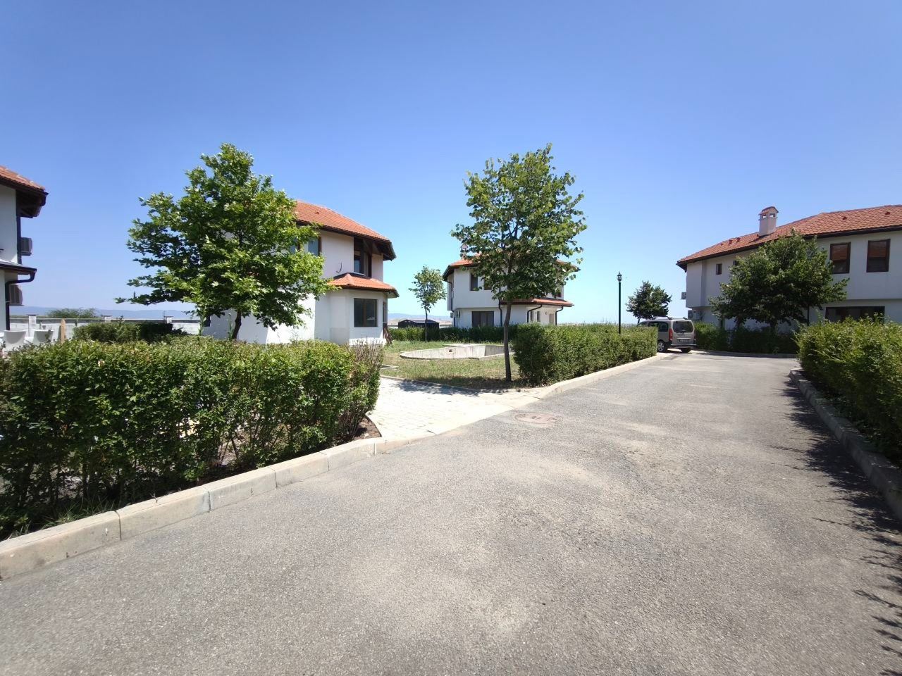 House with a Private Swimming Pool and Spacious Garden in the Area of Aheloy – Comfort, Style and Tranquillity Close to the Sea