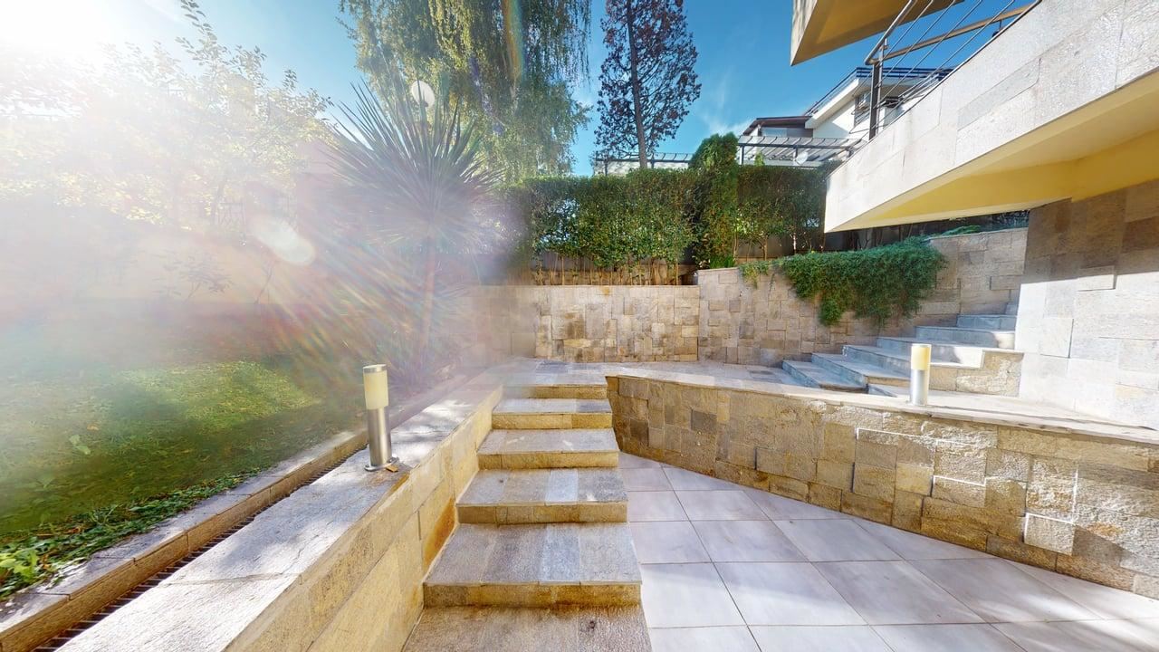 Panoramic Four-Storey House with 8 Bedrooms and Sea View in Sunny Beach – No Maintenance Fee