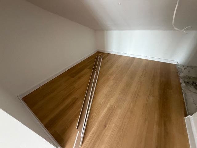 Three-storey terraced house in Banevo – modern construction, yard and two parking spaces