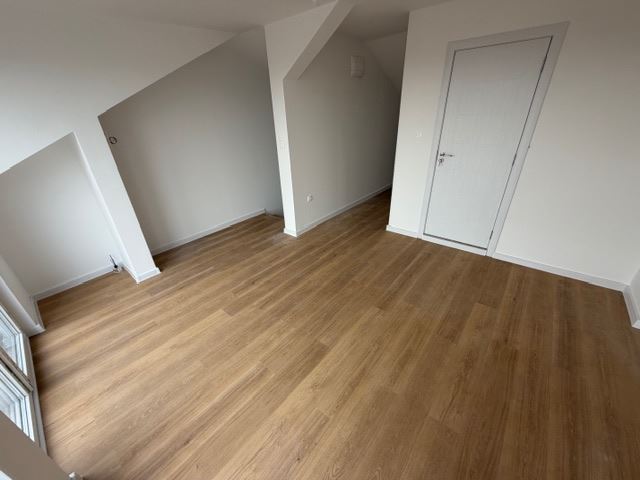 Three-storey terraced house in Banevo – modern construction, yard and two parking spaces