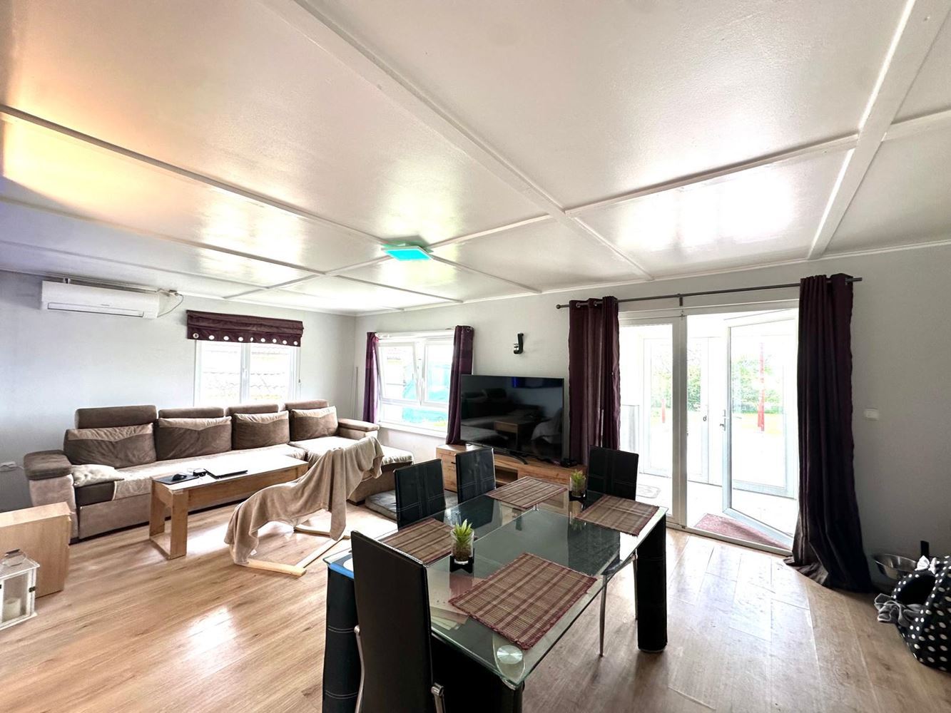 Fully Renovated House with Huge Yard and Perfect Conditions for Year-Round Living