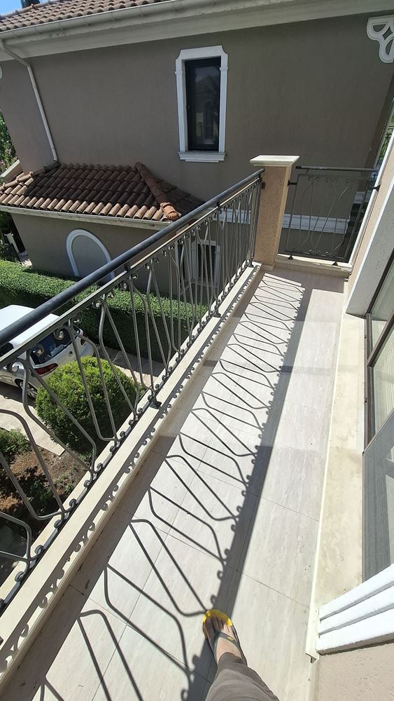 Luxury two-storey house in a prestigious complex in Pomorie