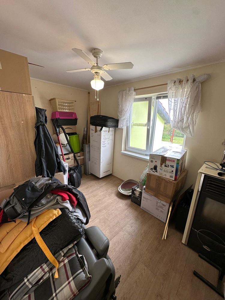 Fully Renovated House with Huge Yard and Perfect Conditions for Year-Round Living