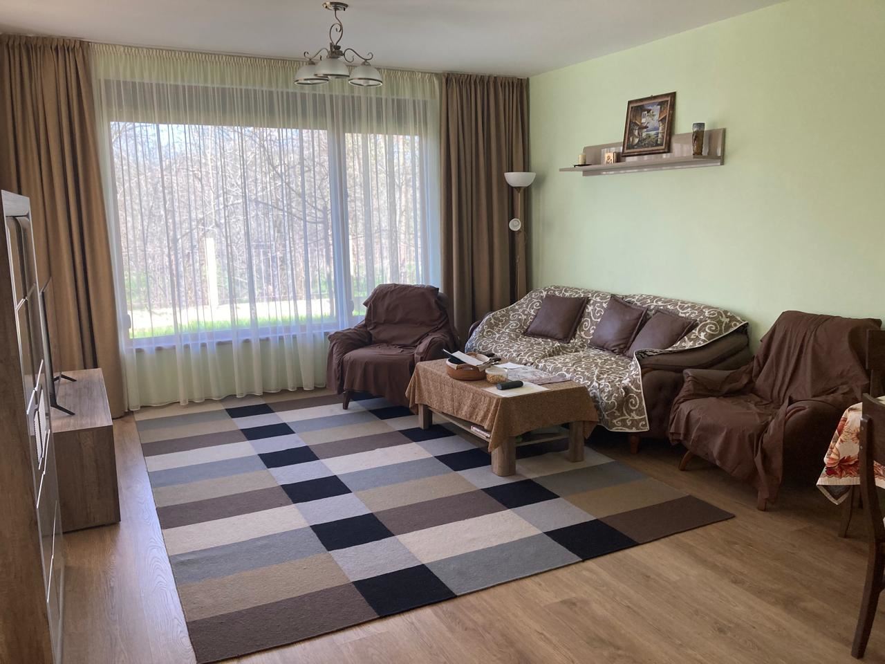 Spacious three-storey single-family house in the center of Ravda – comfort, prestige, and complete independence