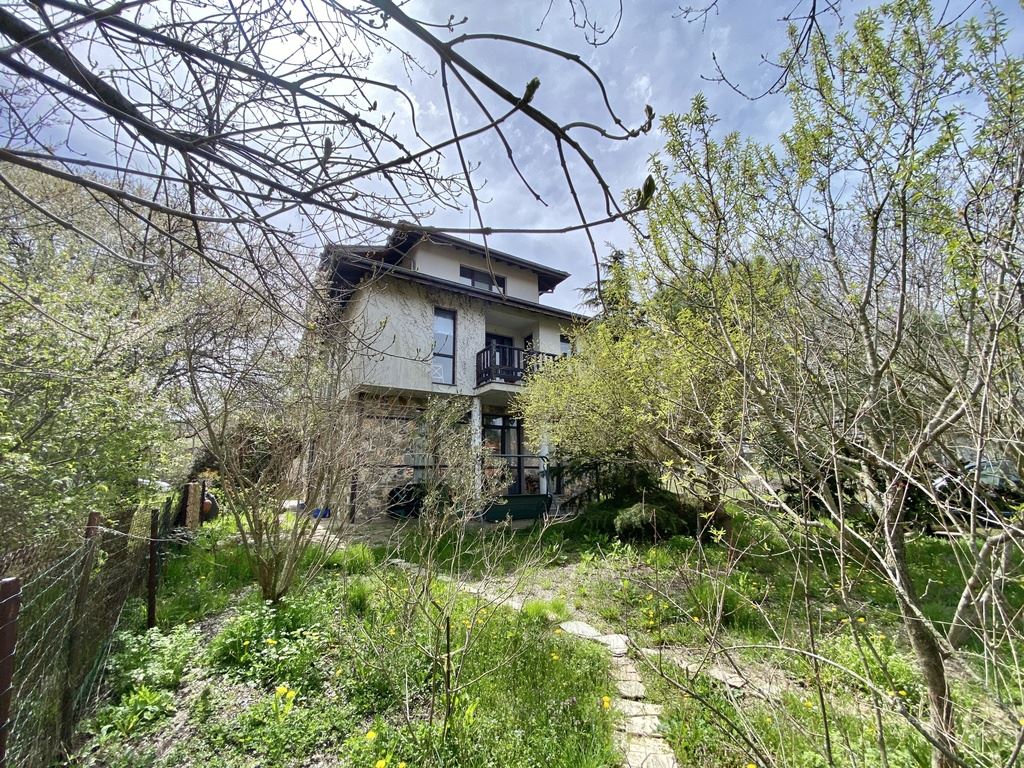 House with Ready-Made Business in Primorsko – Successful Family Hotel or Cozy Seaside Home with Proven Income