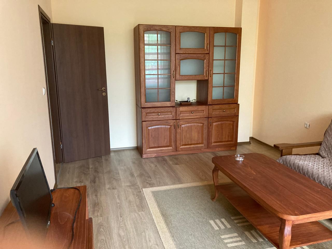 Spacious three-storey single-family house in the center of Ravda – comfort, prestige, and complete independence